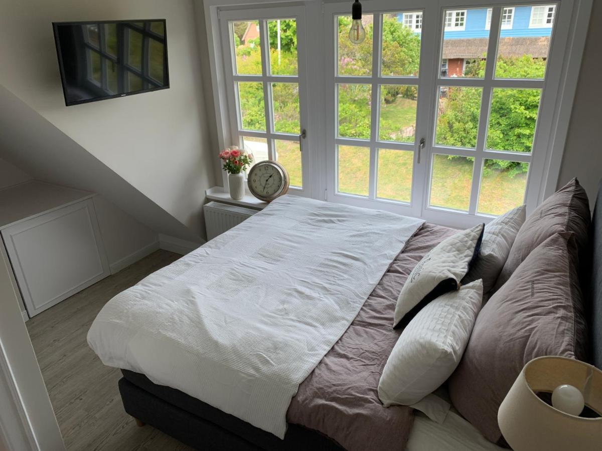 Keitum - Hochwertig Und Gemuetlich Wohnen Unter Reet Appartement Buitenkant foto